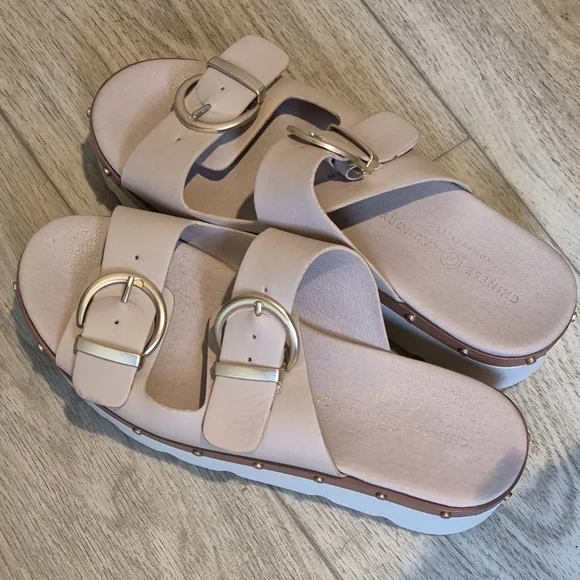 Women's Beige Platform Sandals Chinese Laundry - Picture 6 of 11